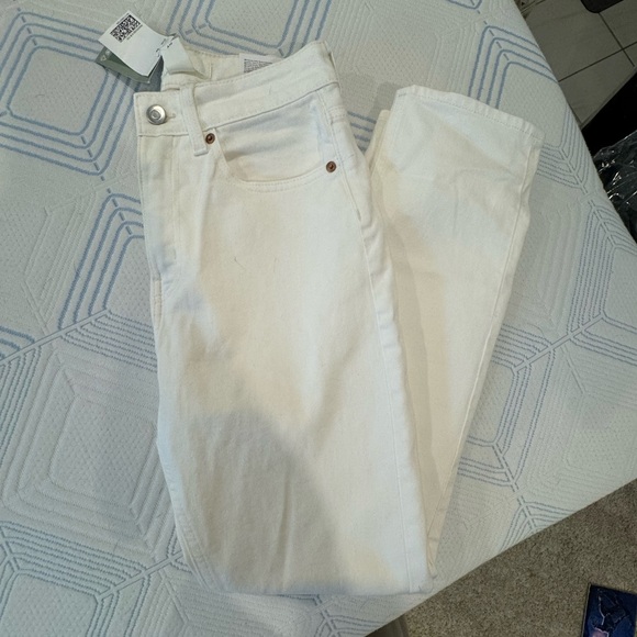 NWT H&M Slim High Waist White jeans - Picture 2 of 7